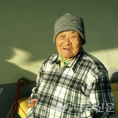 송월동 김오망례 (103세)